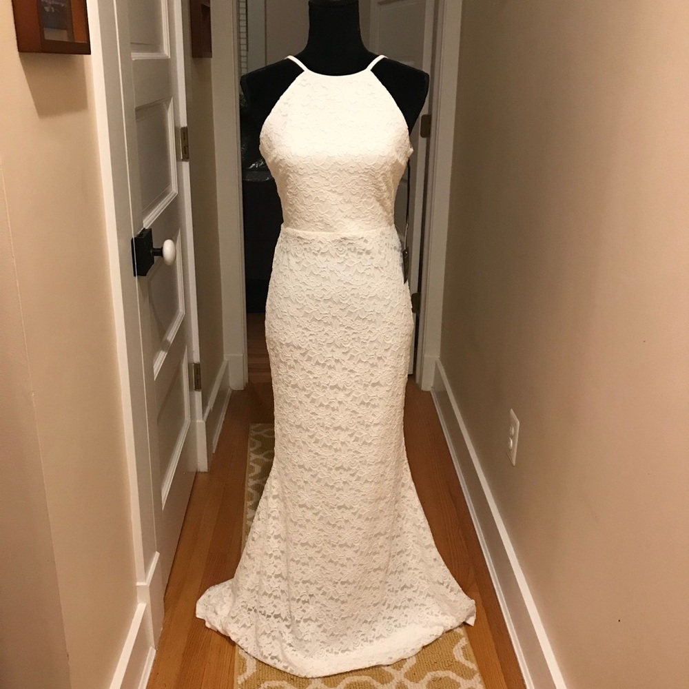 Lulu’s White Lace Low Back Dress